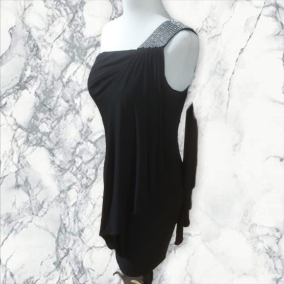 Le Chateau XS Formaal Black Dress with Rinestone 1 Shoulder Strap - Picture 6 of 9